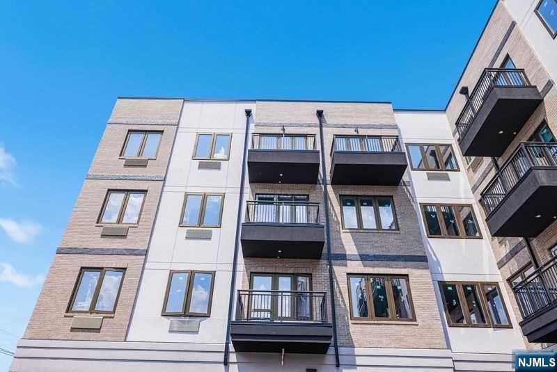 51 Queen Anne Road 406