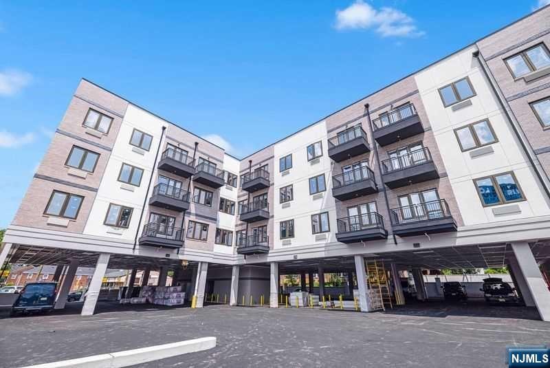 51 Queen Anne Road 406