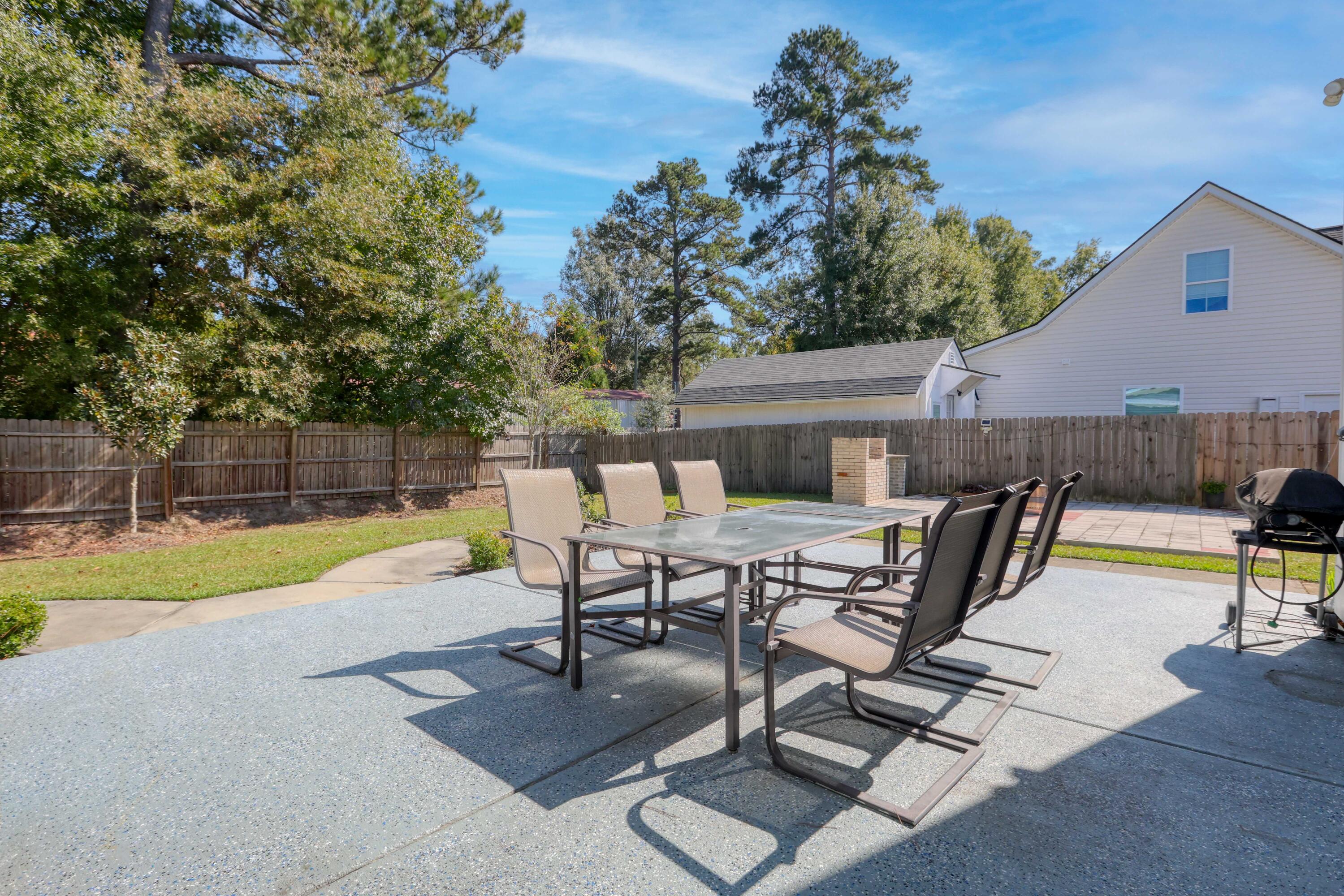 206 Samantha Way