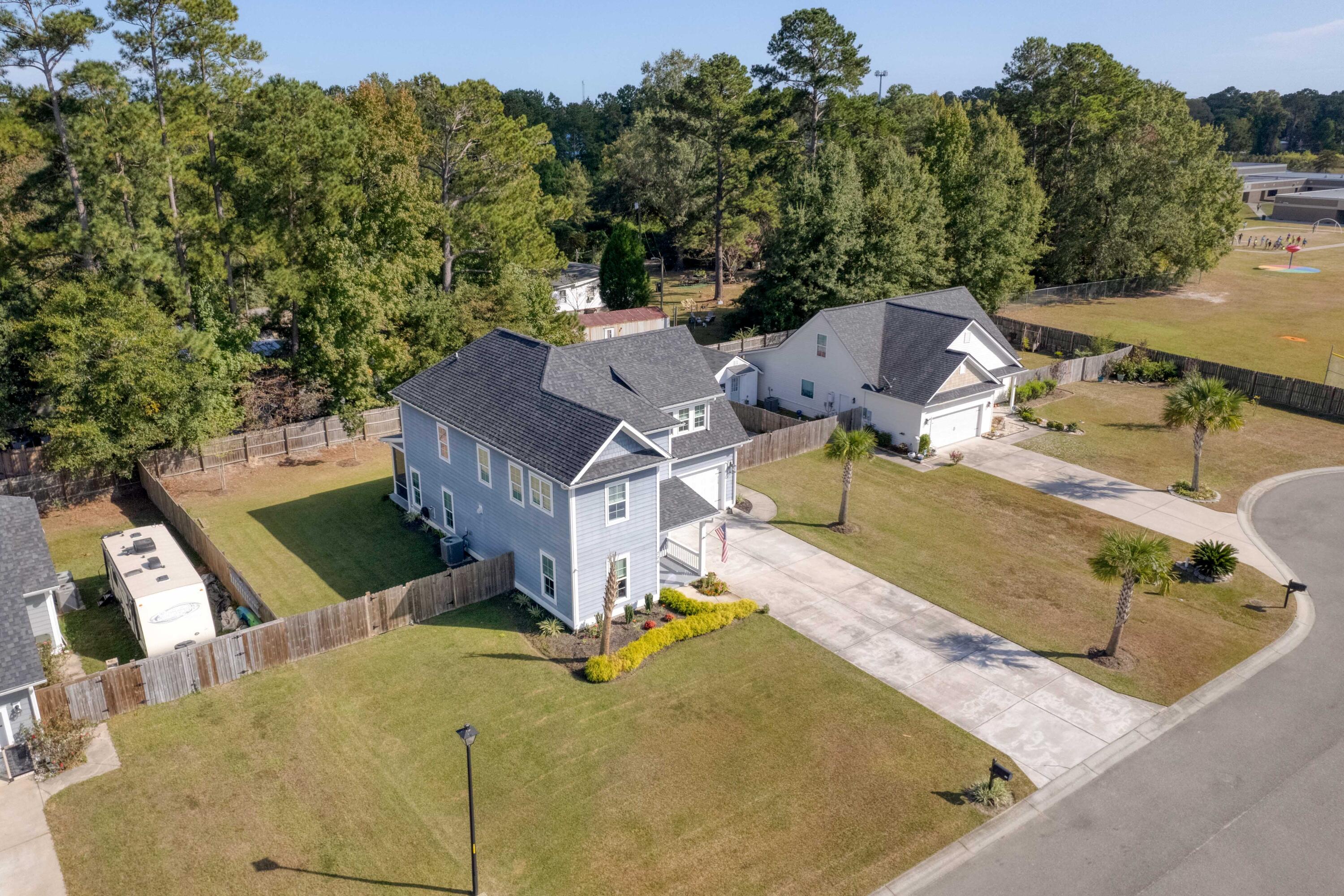 206 Samantha Way
