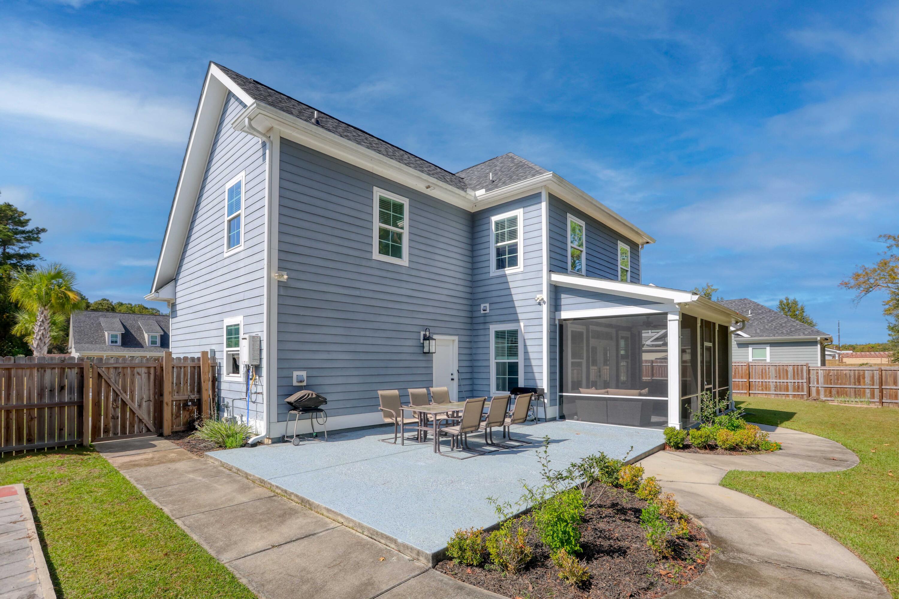 206 Samantha Way