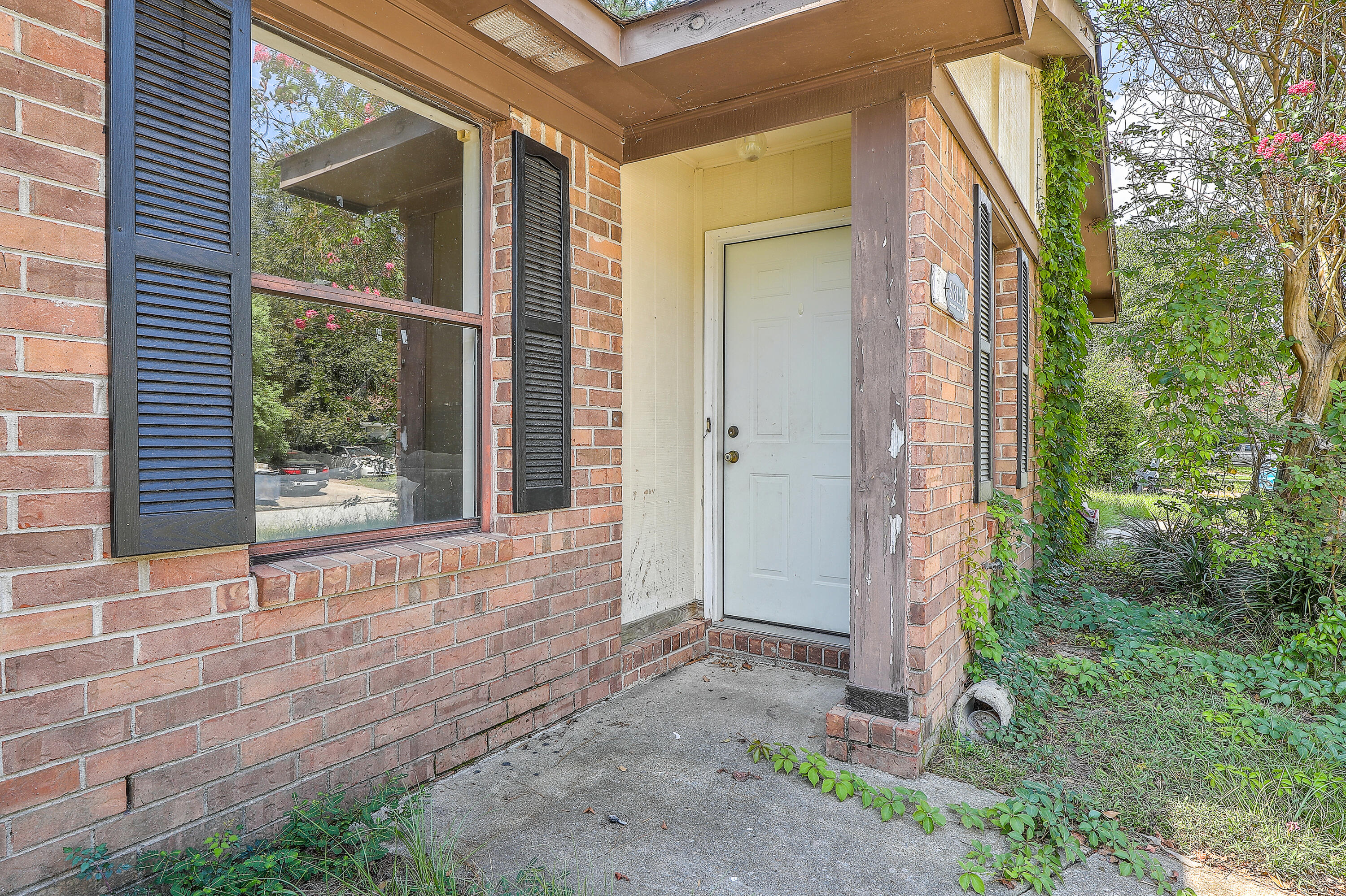 331 Dorchester Manor Boulevard # B Unit: A & B
