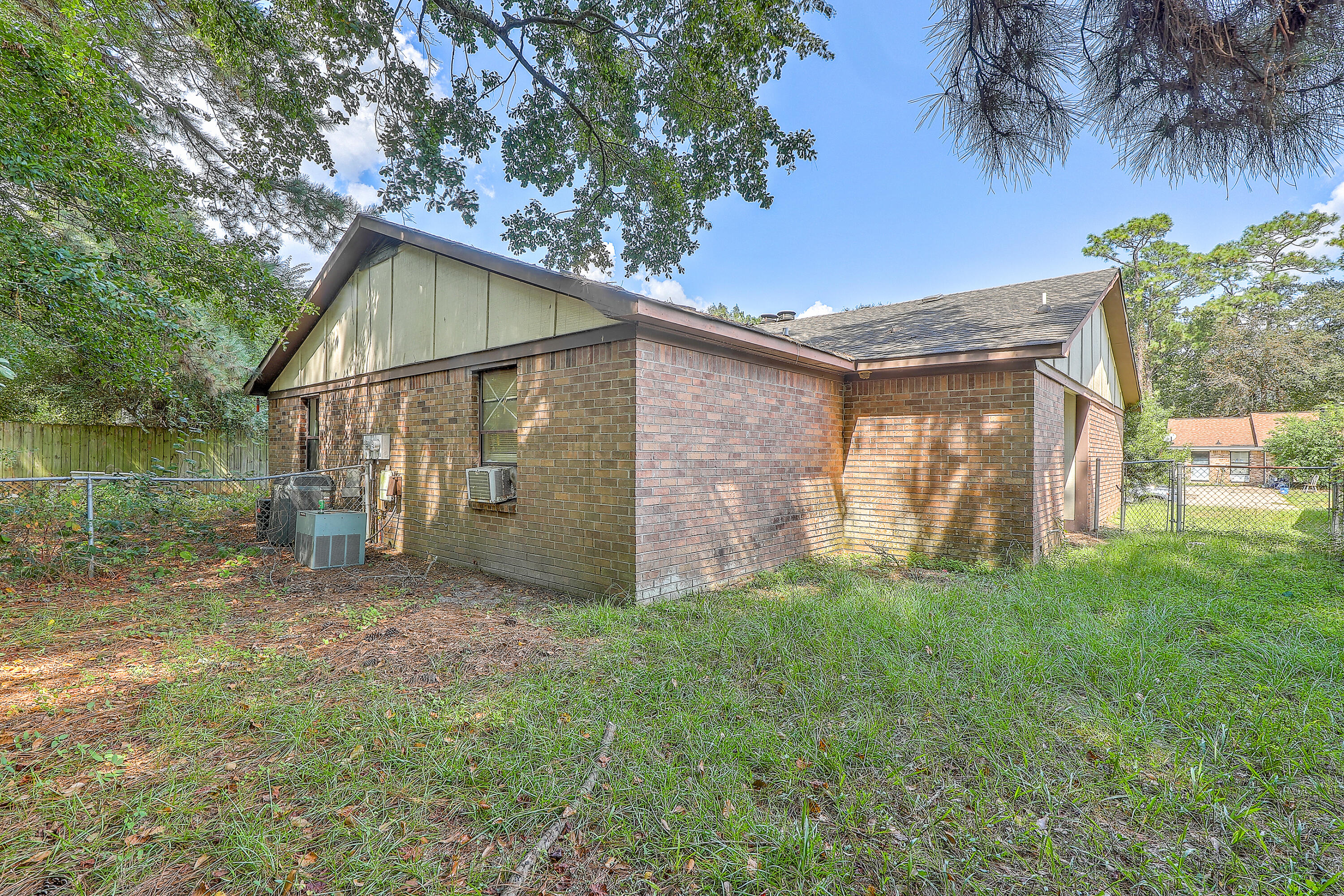331 Dorchester Manor Boulevard # B Unit: A & B