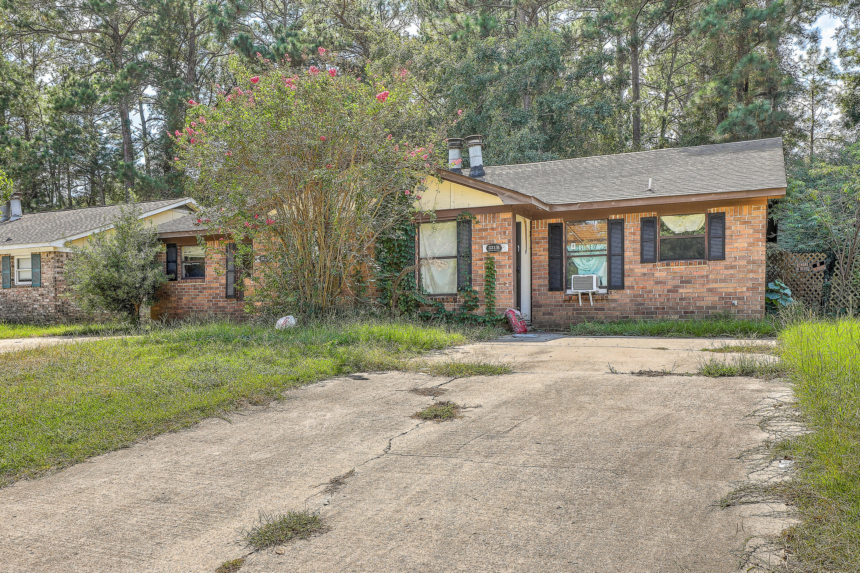 331 Dorchester Manor Boulevard # B Unit: A & B