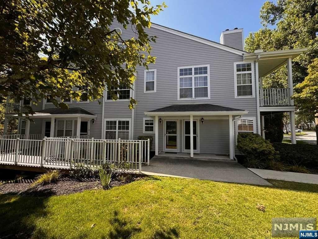 1038 Cambridge Court
