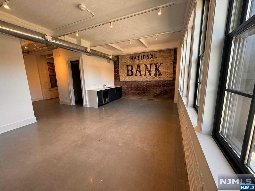 231 Dock Road 2A