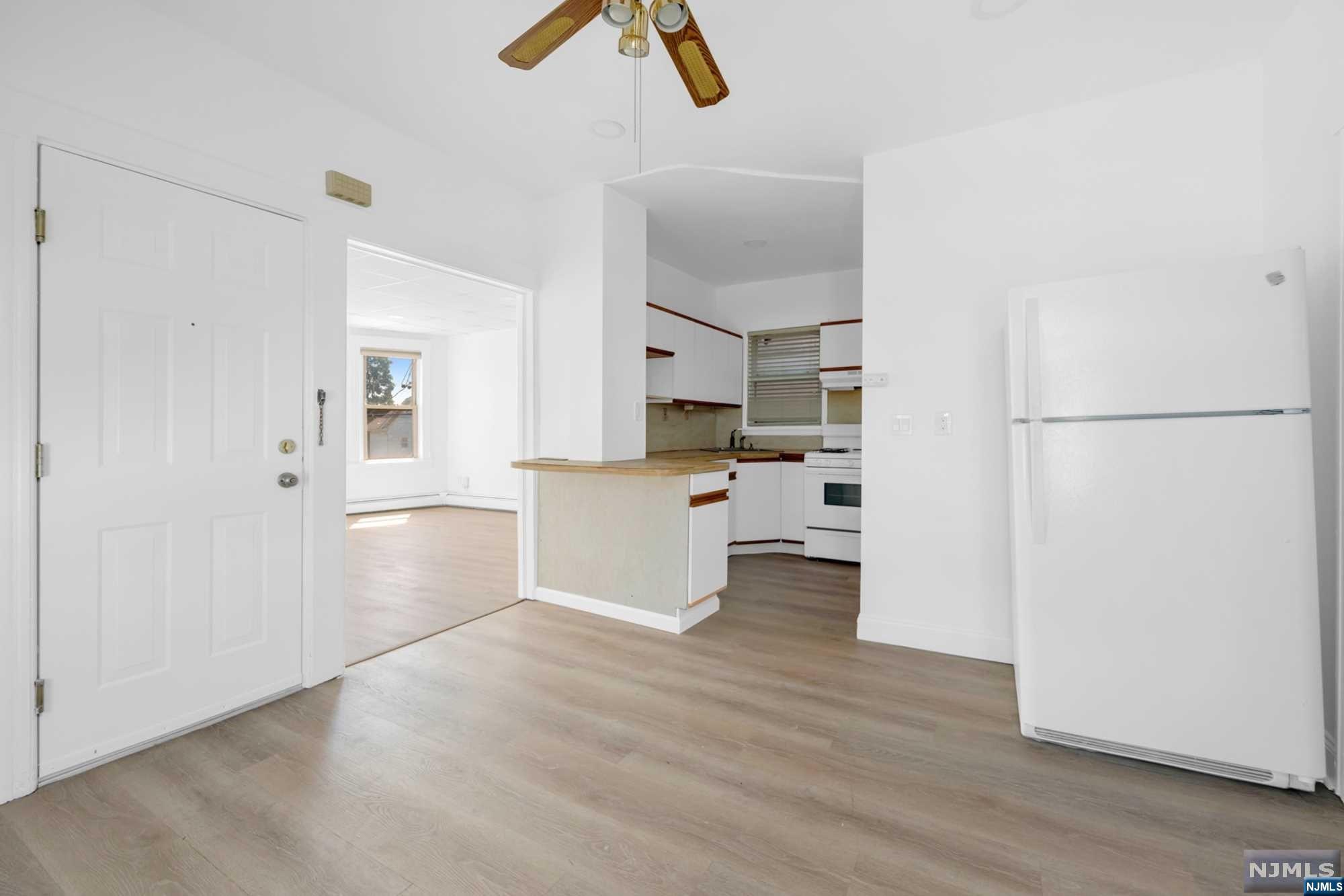 93 Division Avenue 3