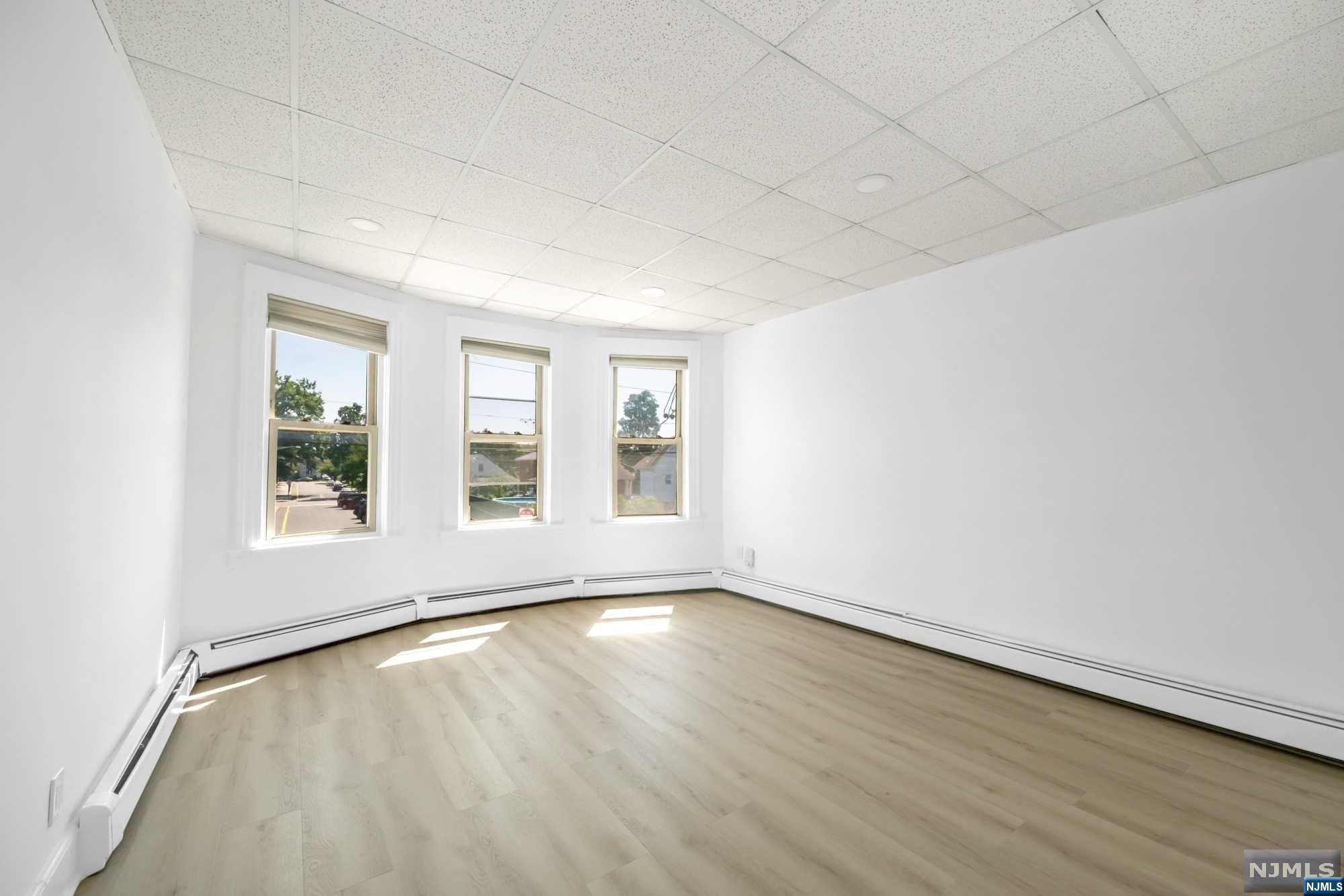 93 Division Avenue 3