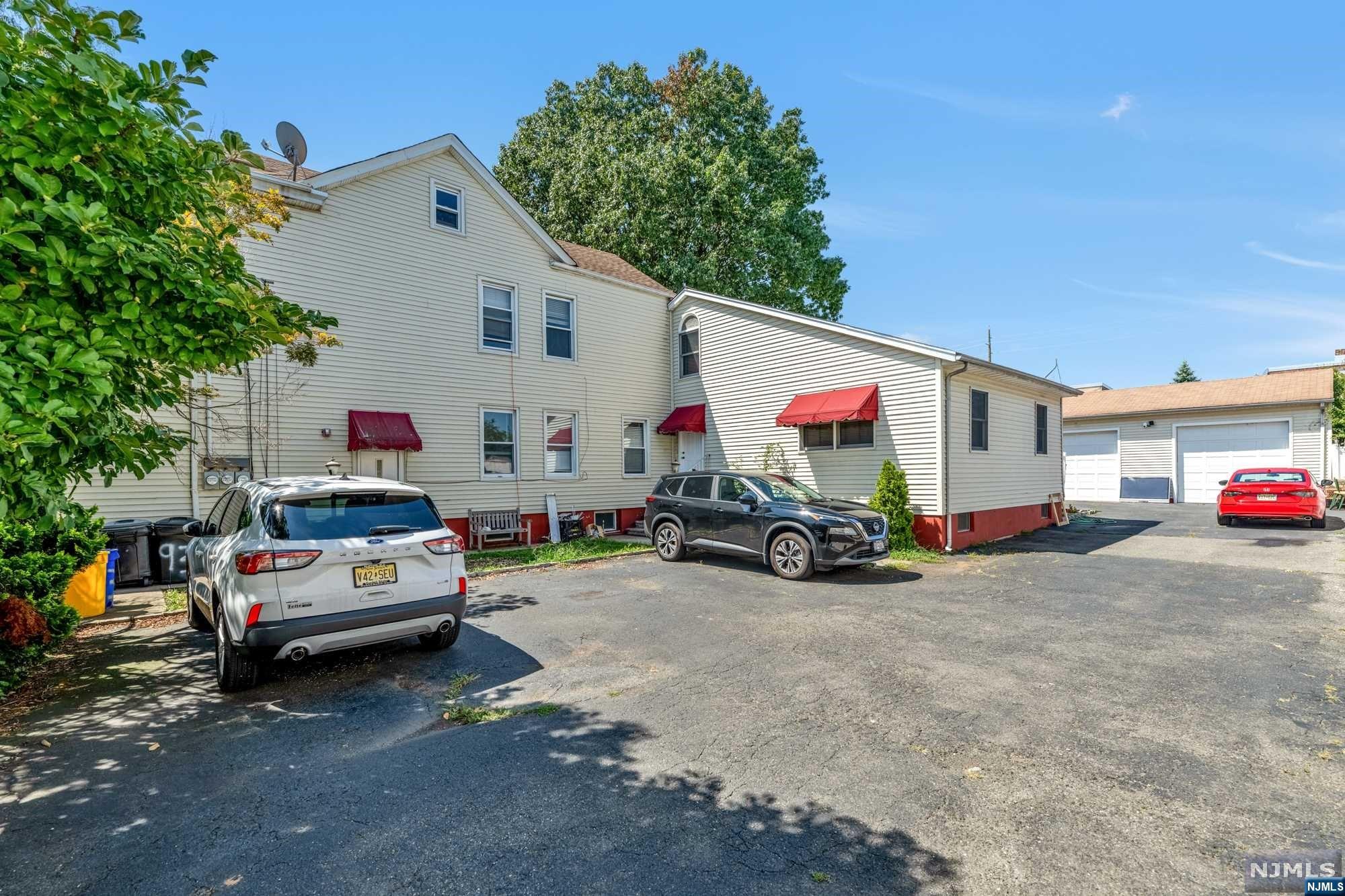 93 Division Avenue 3