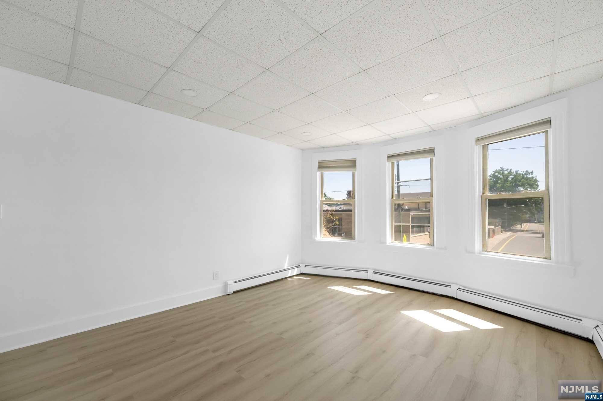 93 Division Avenue 3