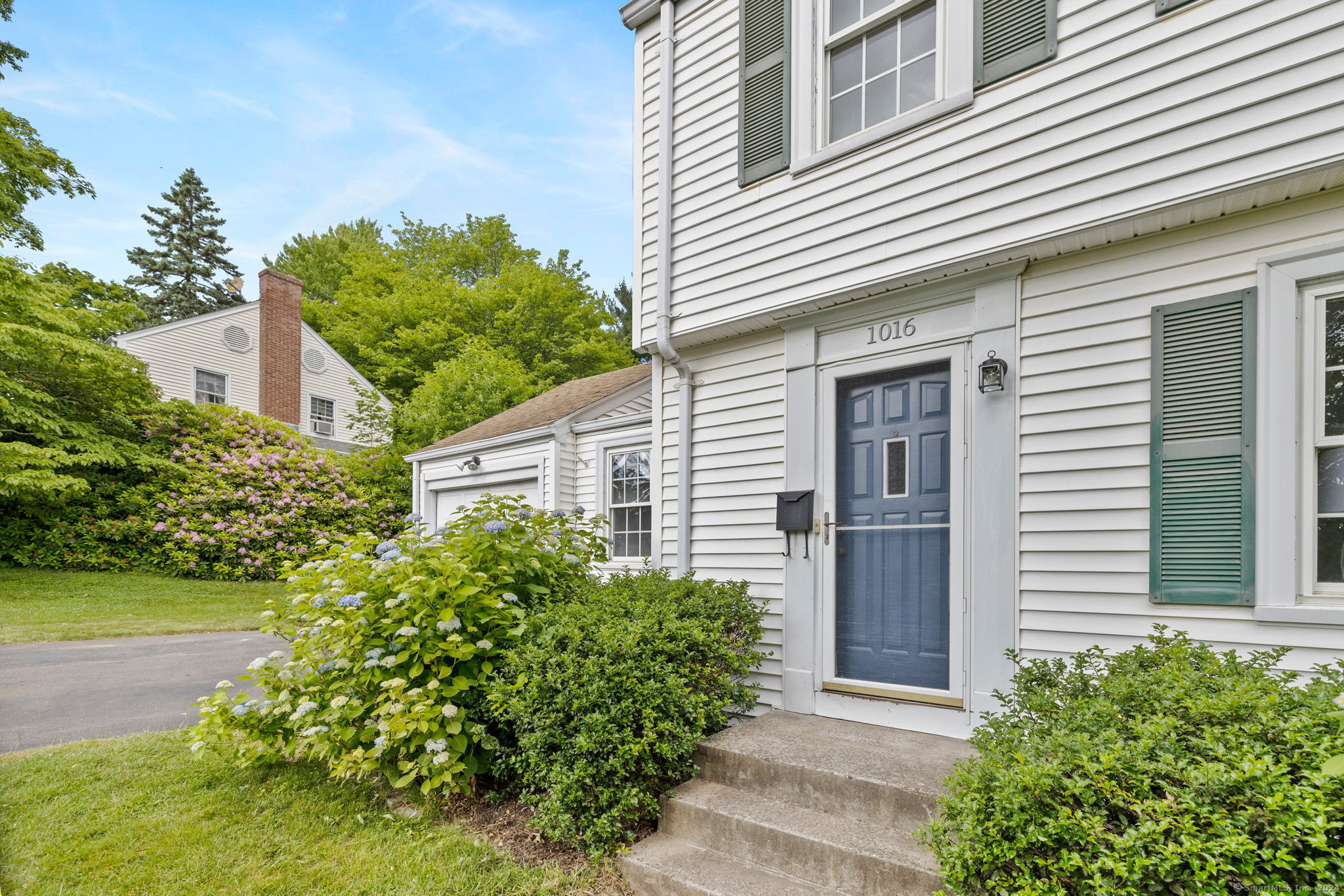 1016 Ridge Road