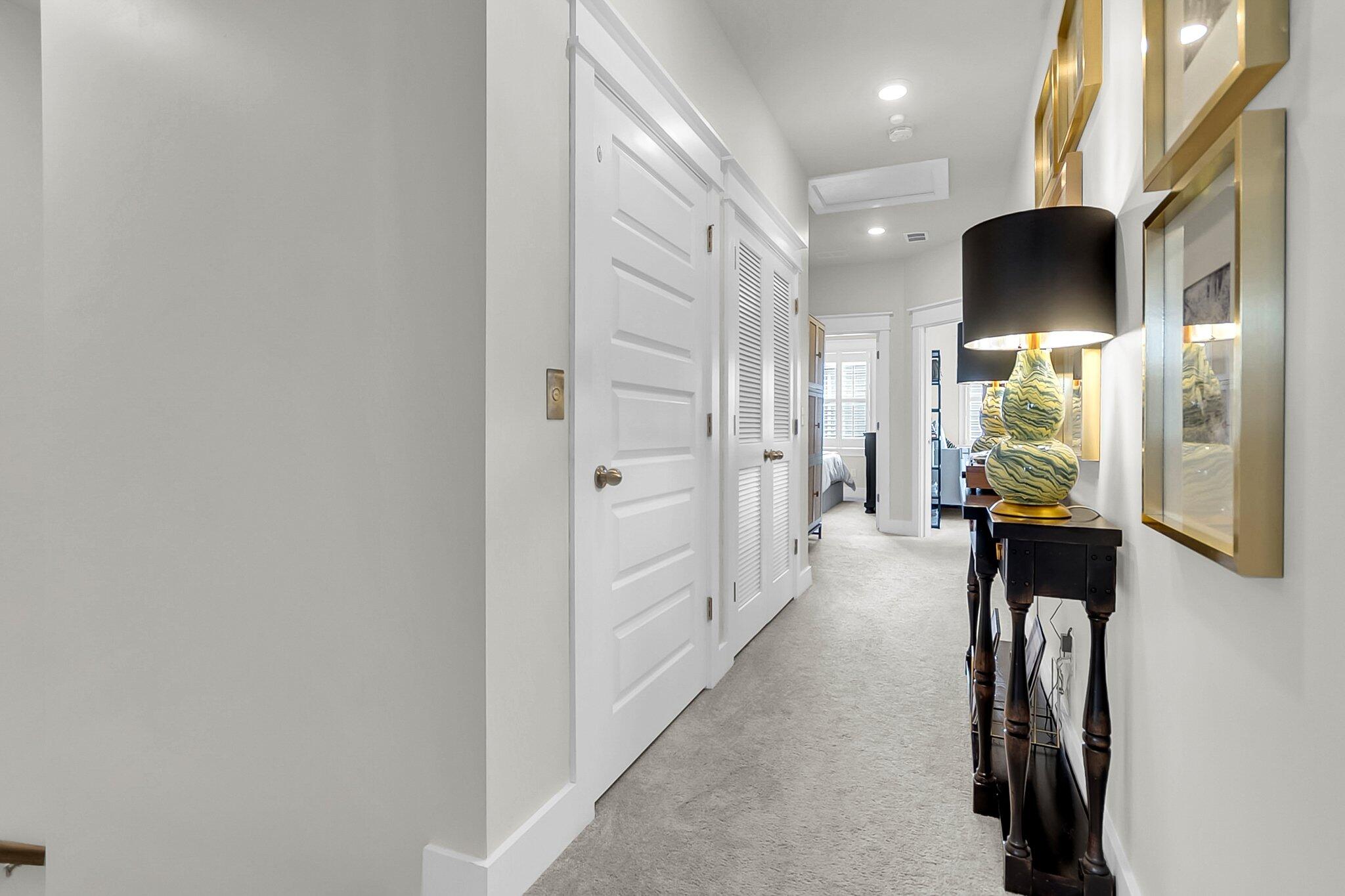 806 Kings Oak Court # 8