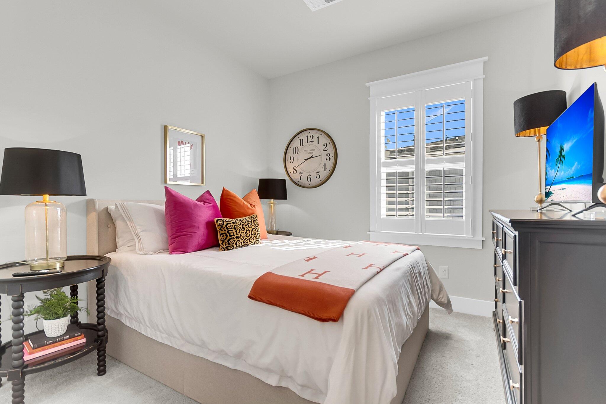 806 Kings Oak Court # 8