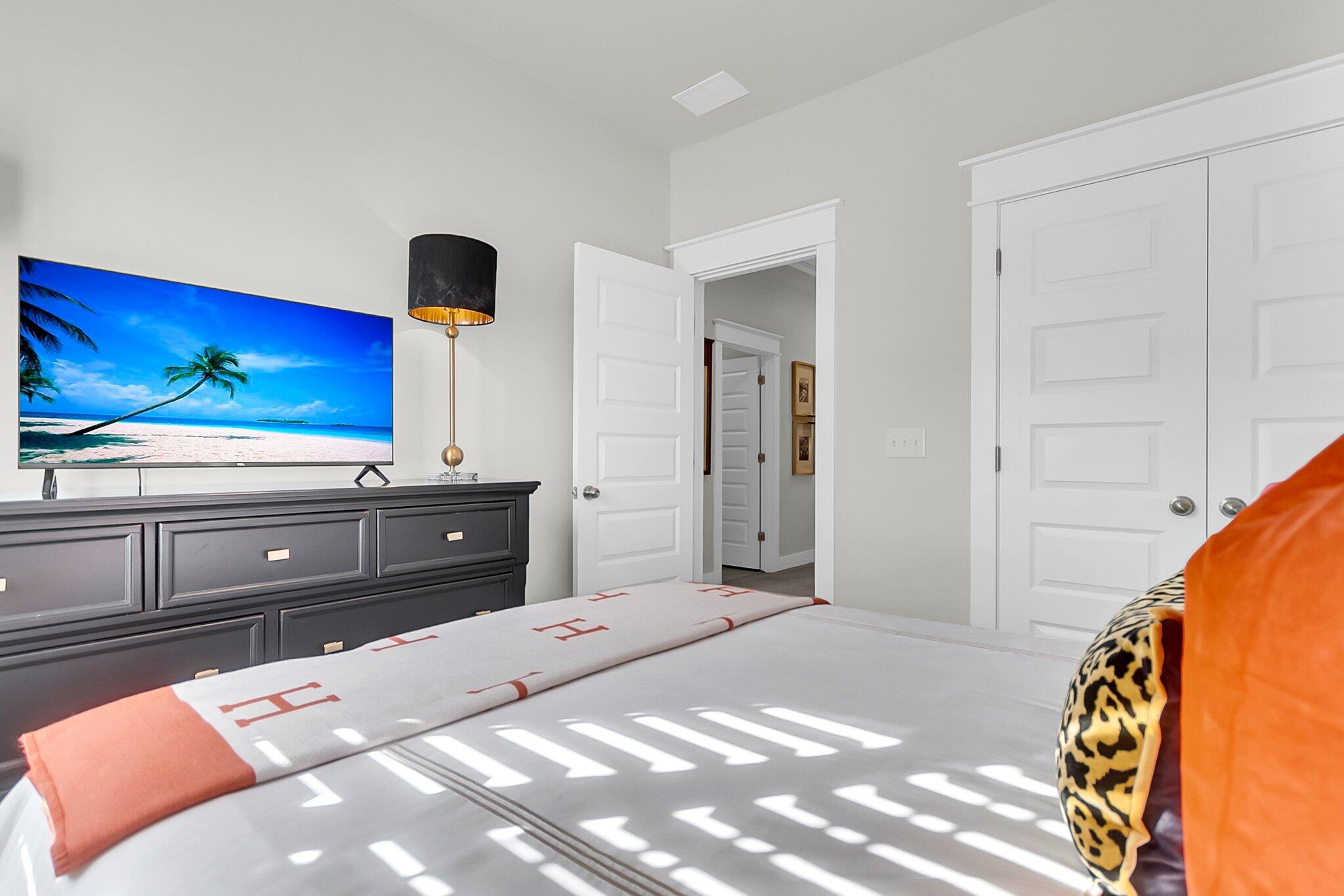 806 Kings Oak Court # 8