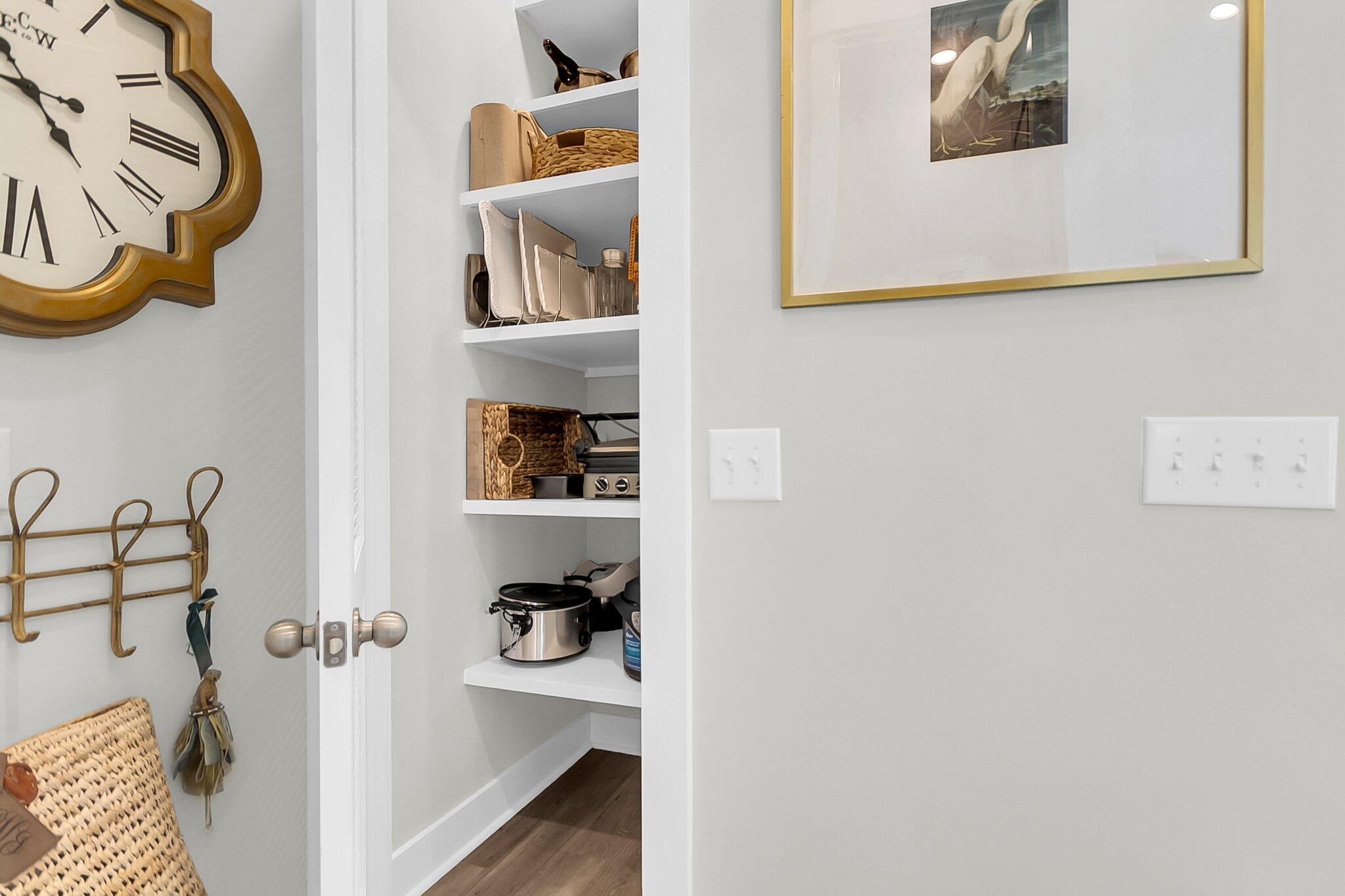 806 Kings Oak Court # 8