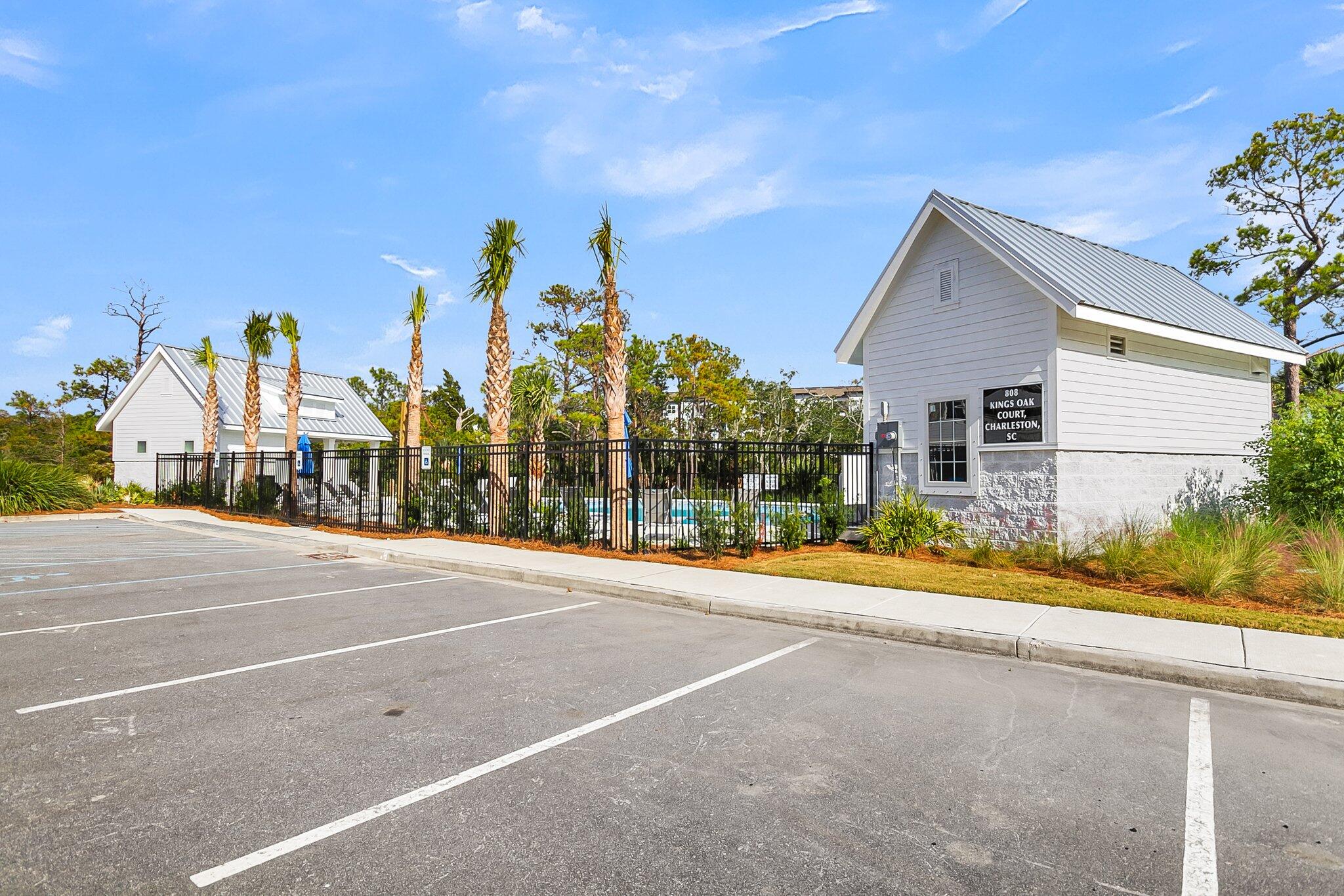 806 Kings Oak Court # 8