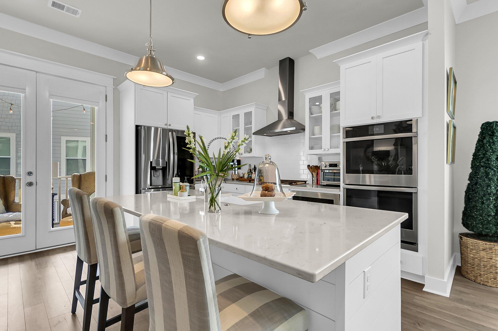 806 Kings Oak Court # 8