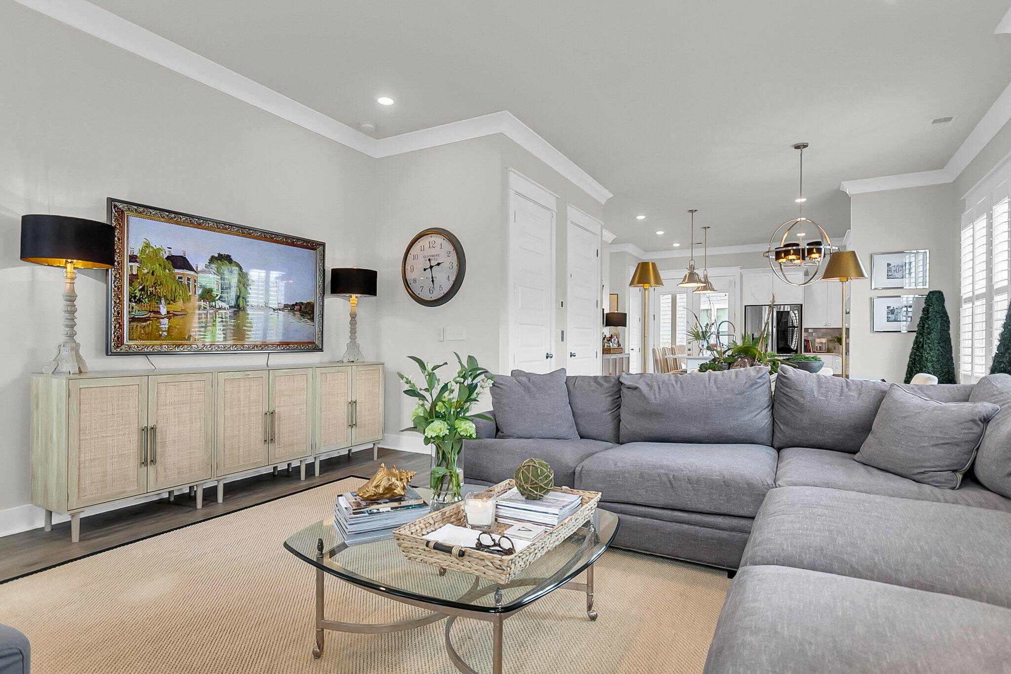 806 Kings Oak Court # 8