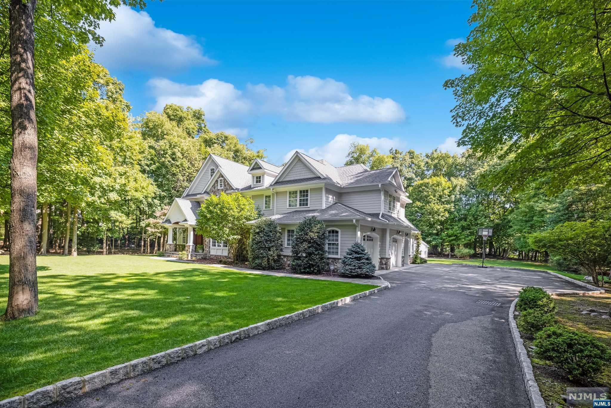 885 West Saddle River Road