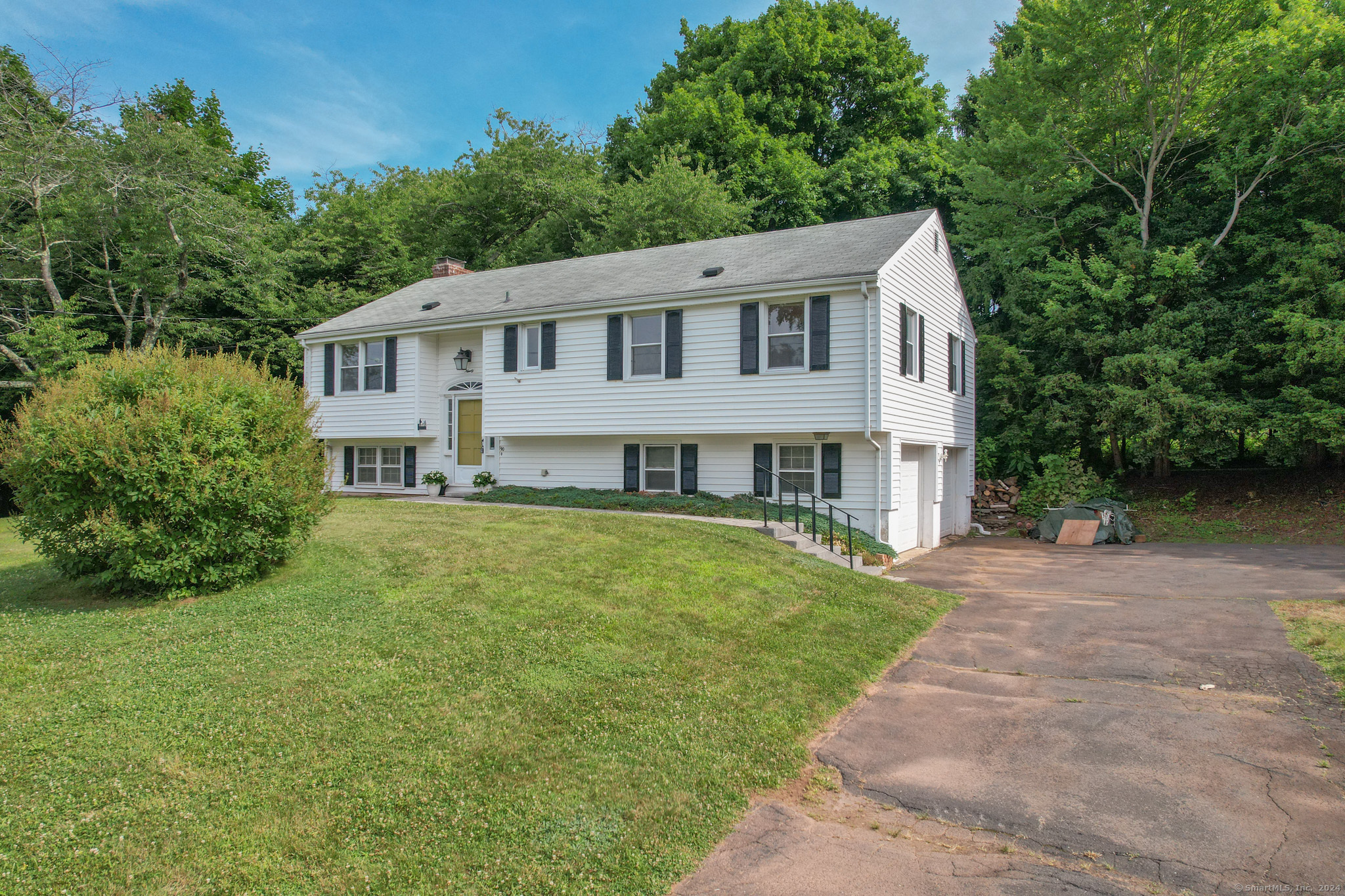 90 Skyline Drive
