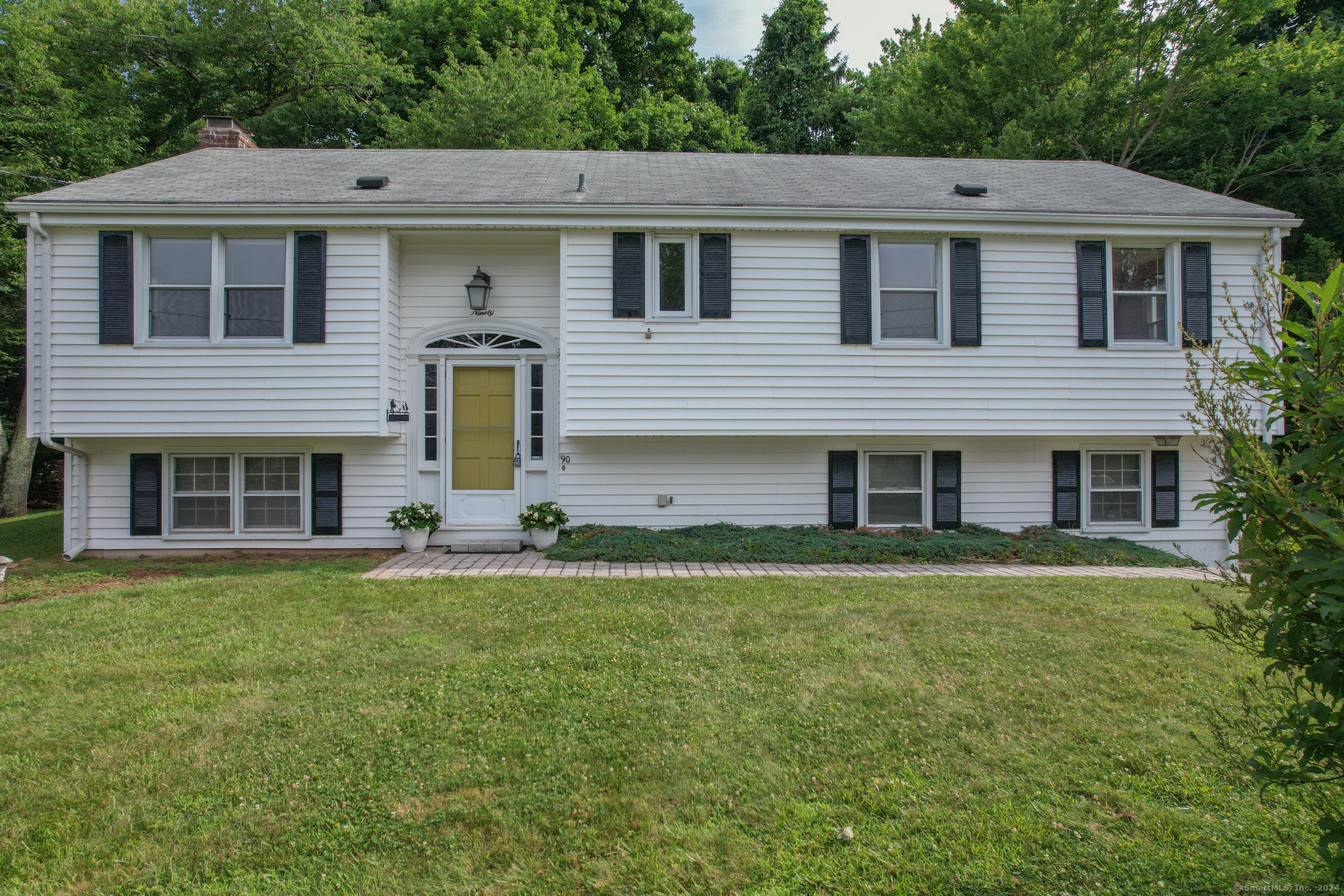 90 Skyline Drive