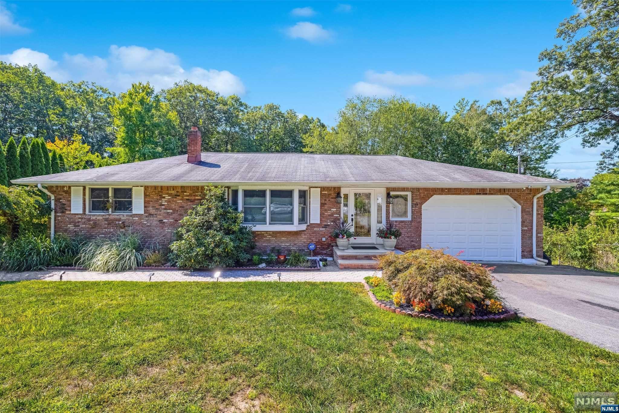 54 Hillside Drive