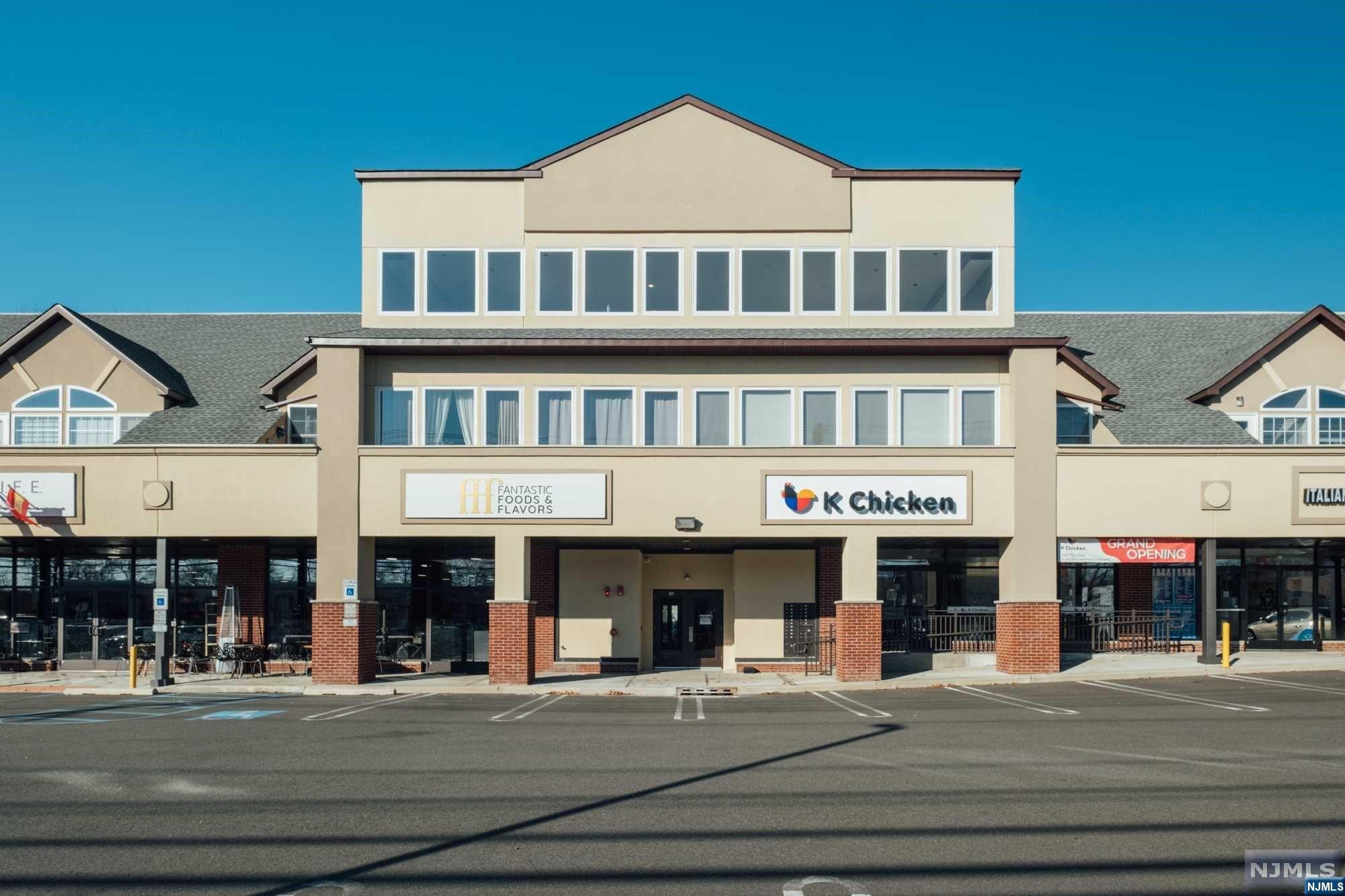 521 Livingston Street 212