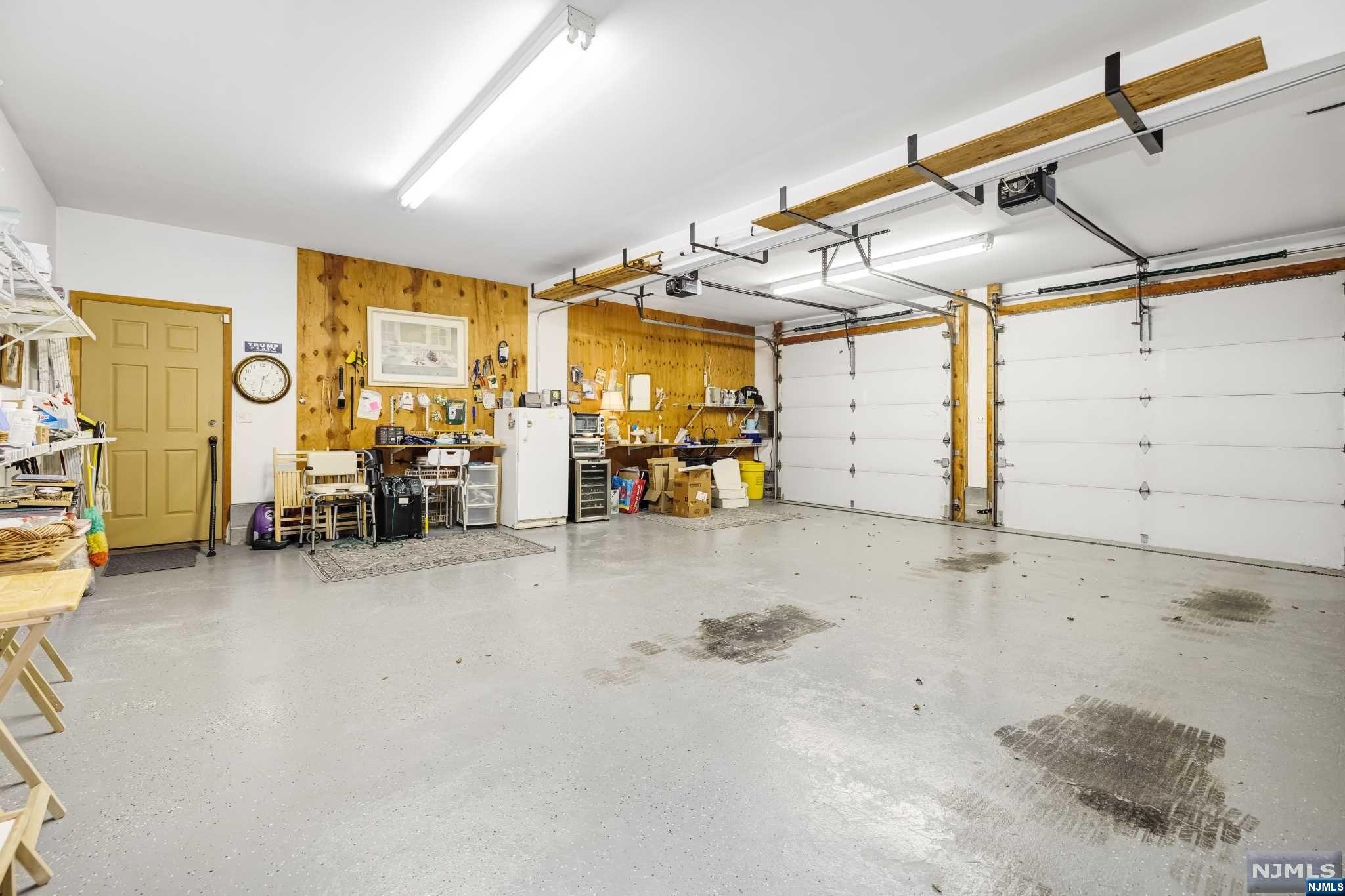 2 Laroche Avenue