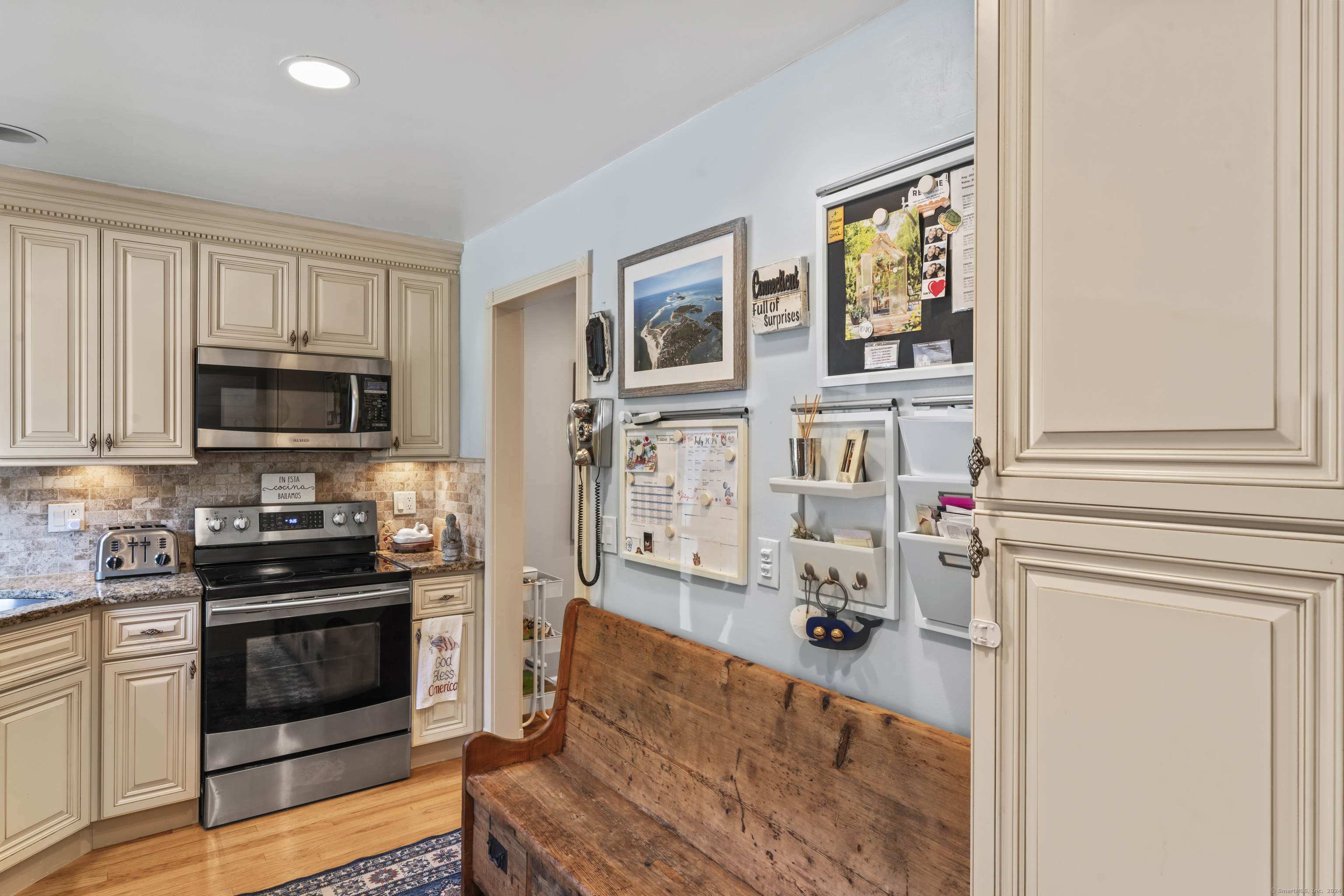 202 Soundview Avenue 14