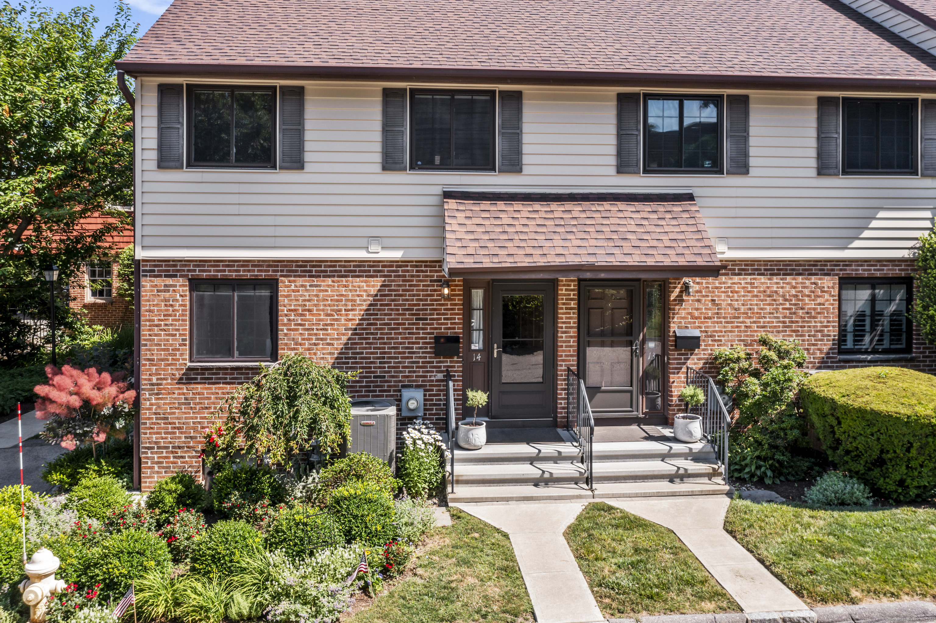 202 Soundview Avenue 14