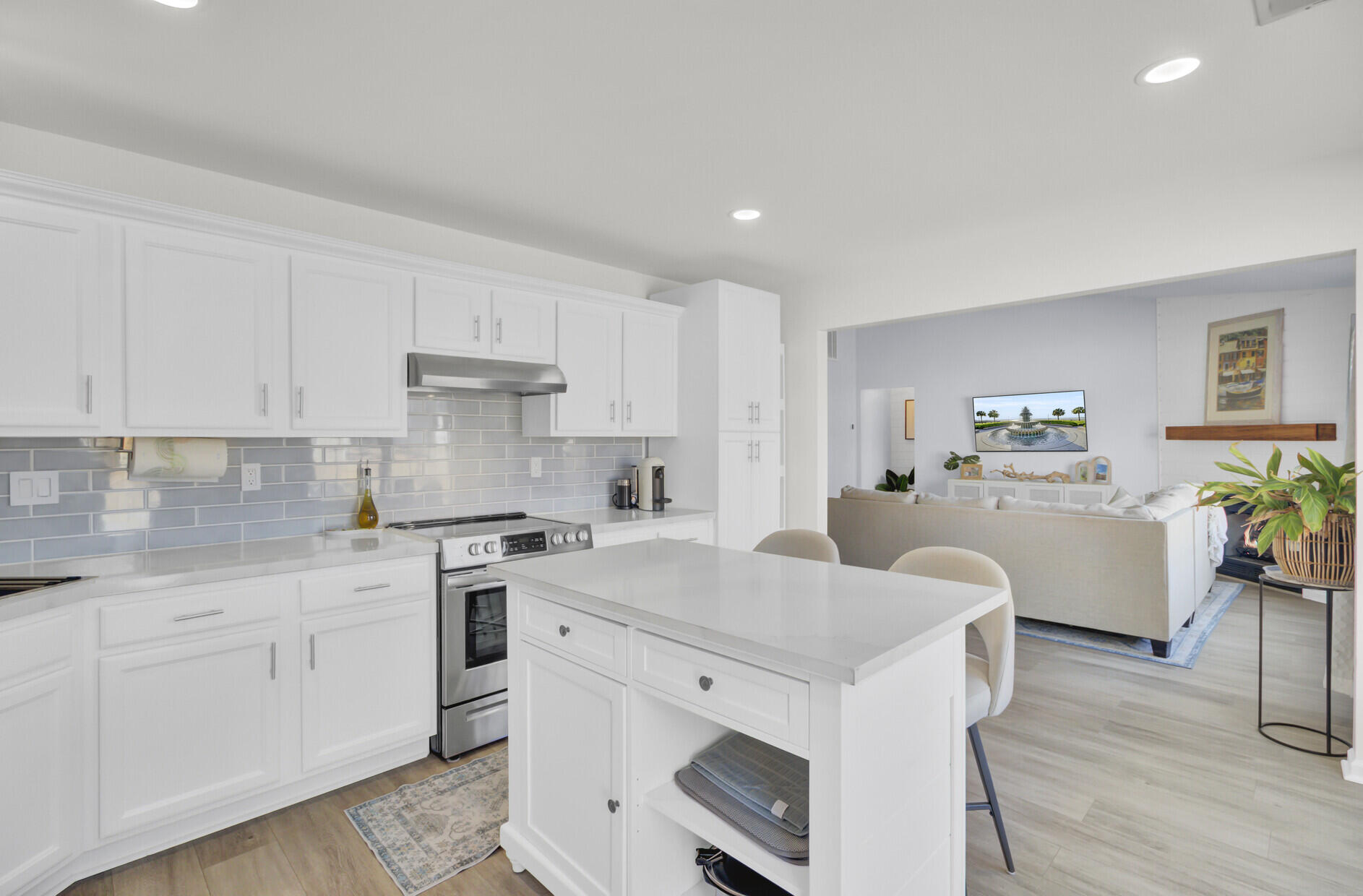 587 Tribeca Court
