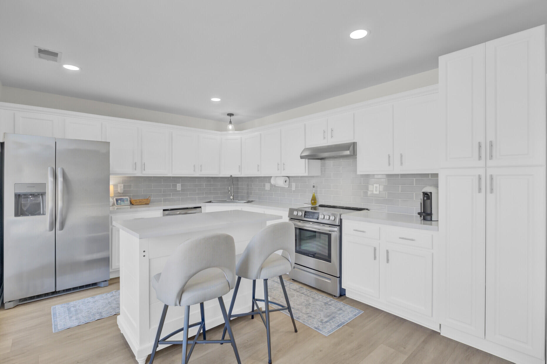 587 Tribeca Court