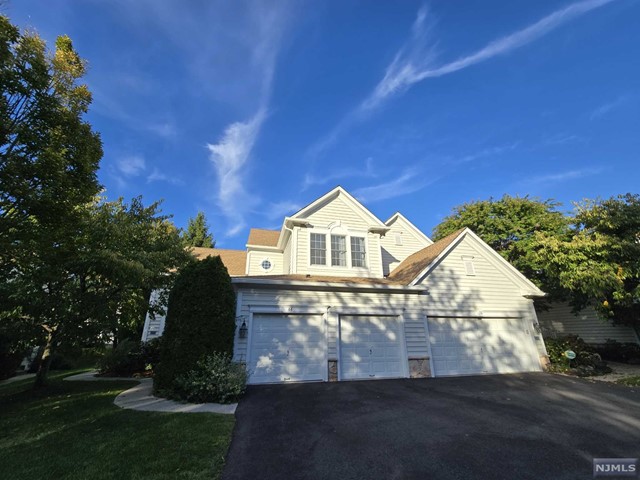 68 Buckthorn Court