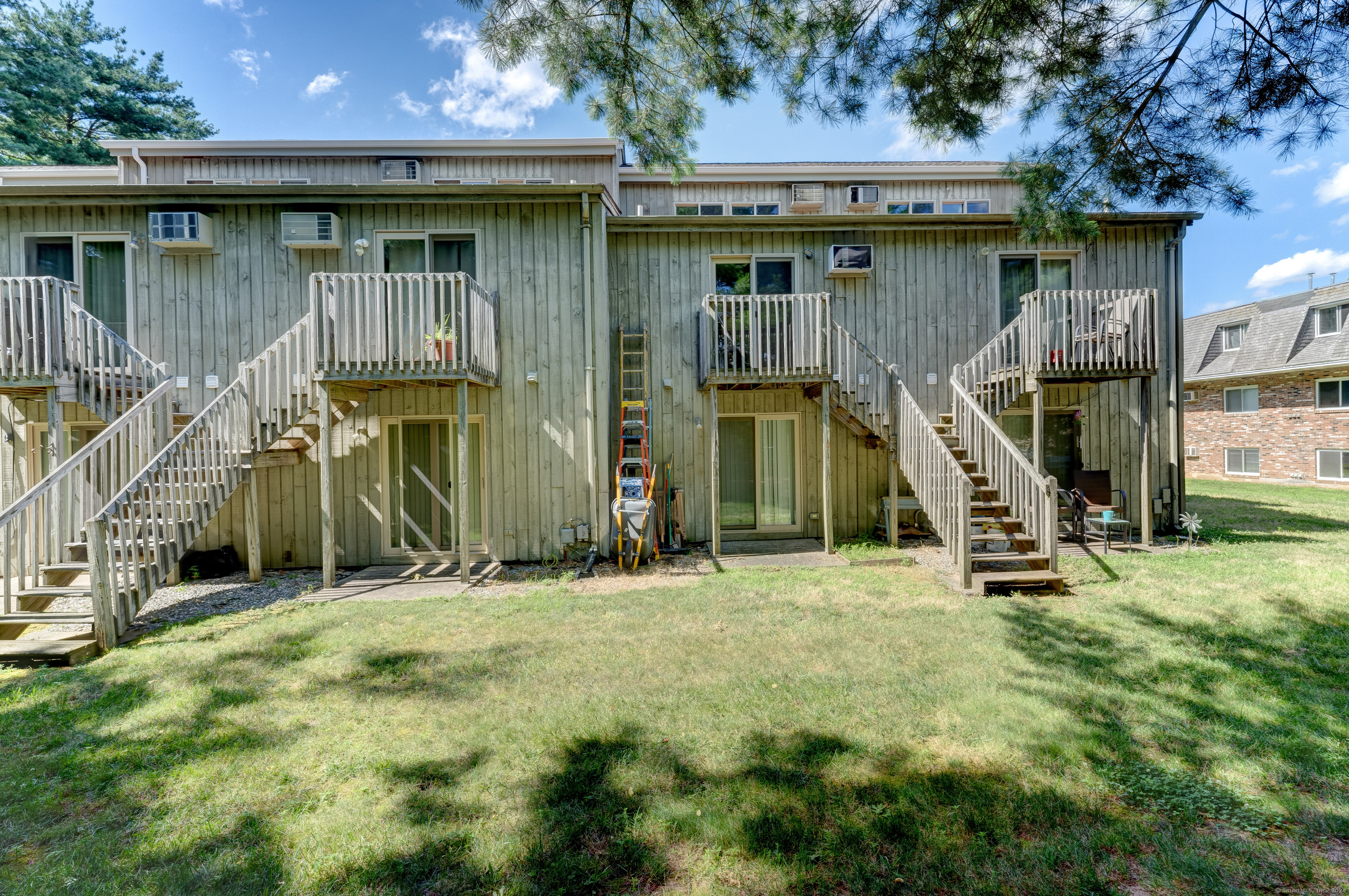 430 Emmett Street 64