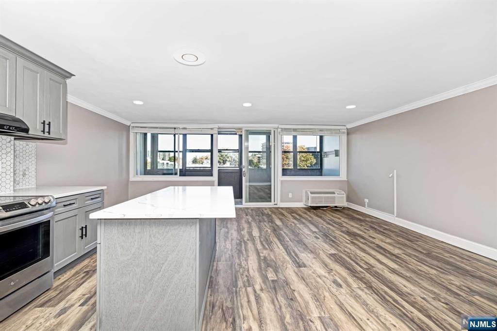 555 Gorge Road 6I