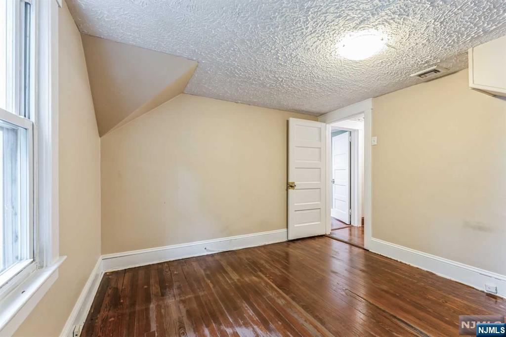 13 Mountainside Avenue
