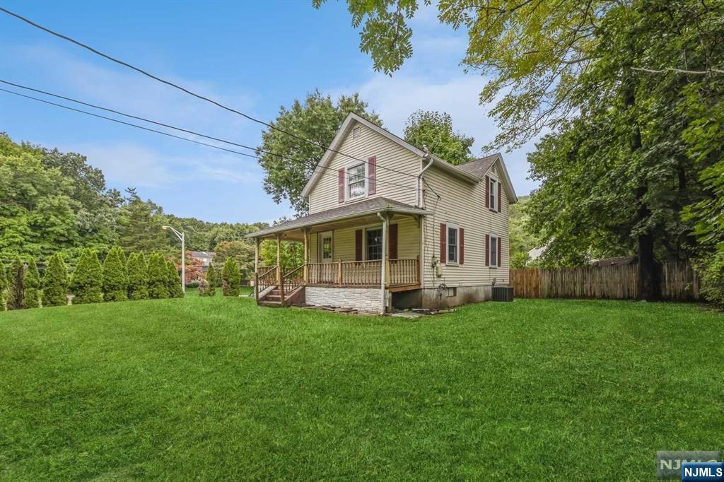 13 Mountainside Avenue