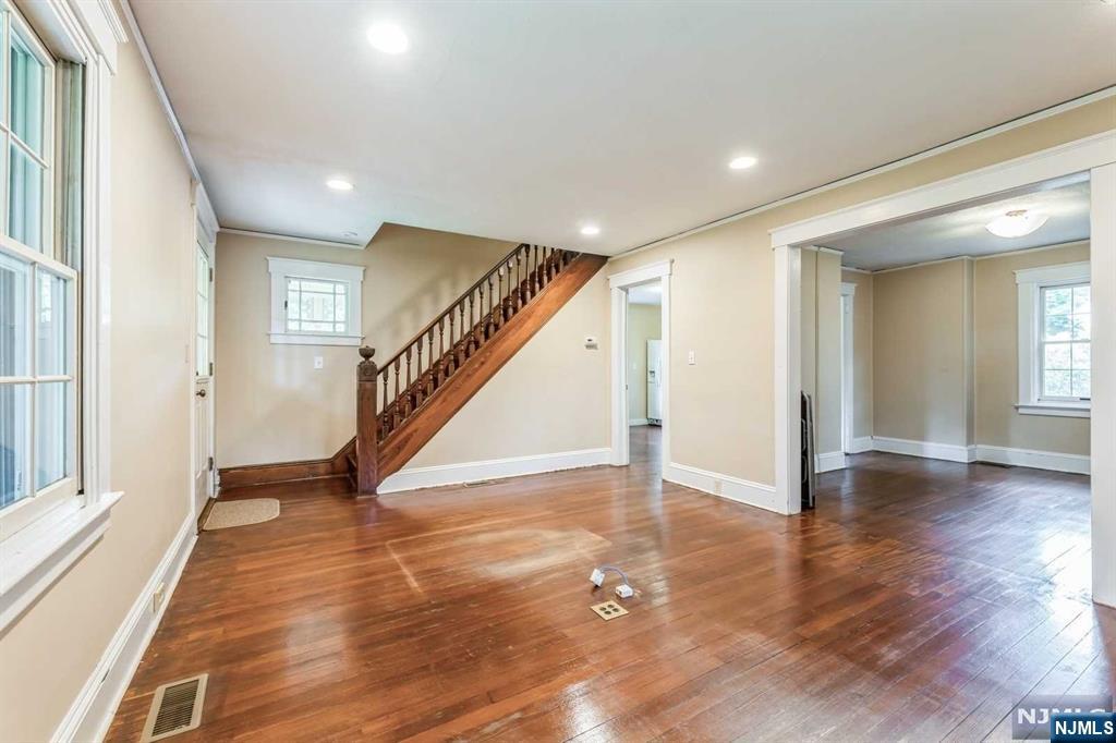 13 Mountainside Avenue