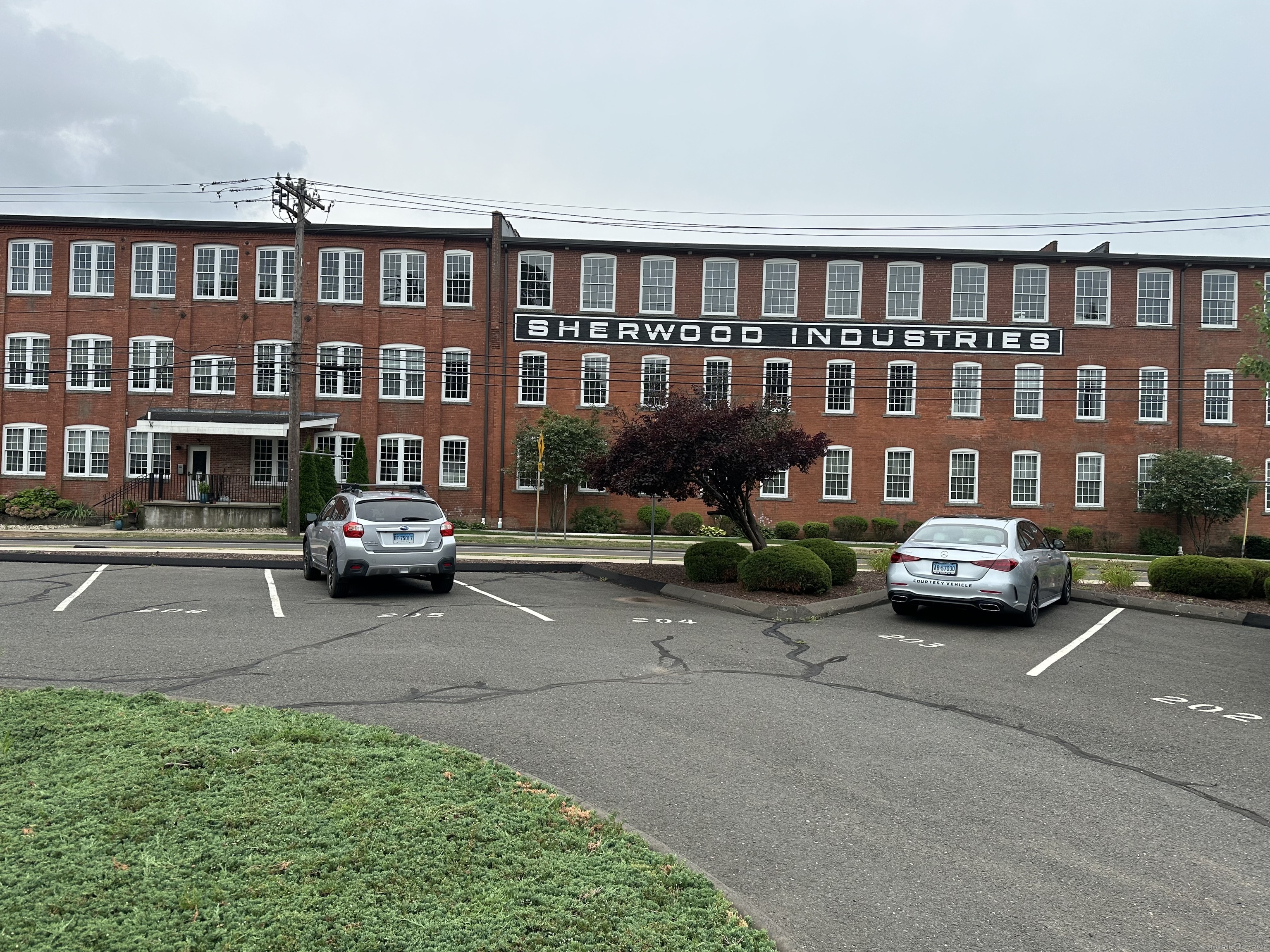 10 Main Street 204