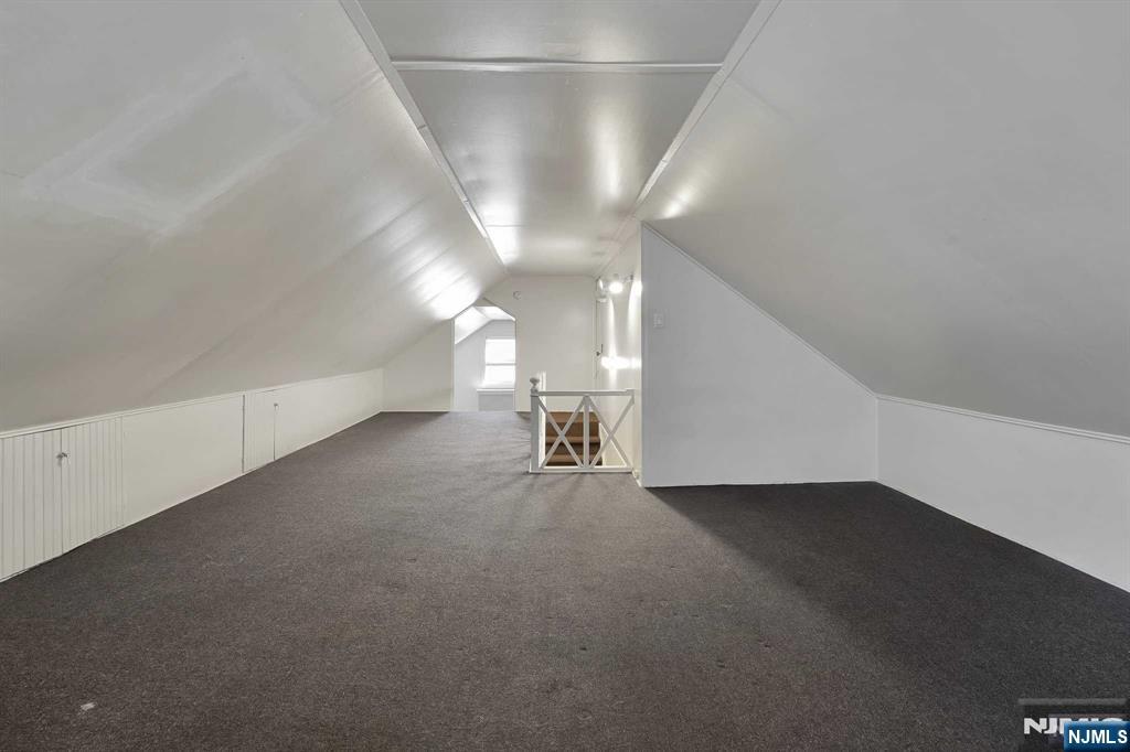 33 Hetherington Road