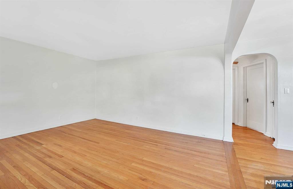 33 Hetherington Road