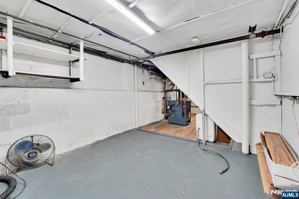 33 Hetherington Road