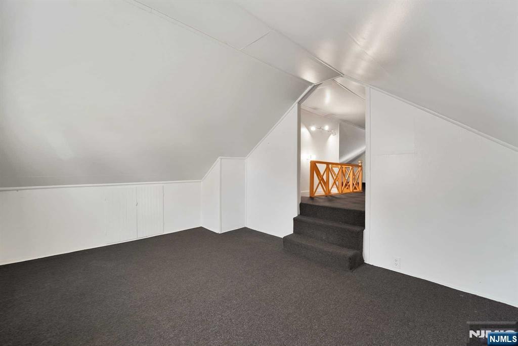 33 Hetherington Road