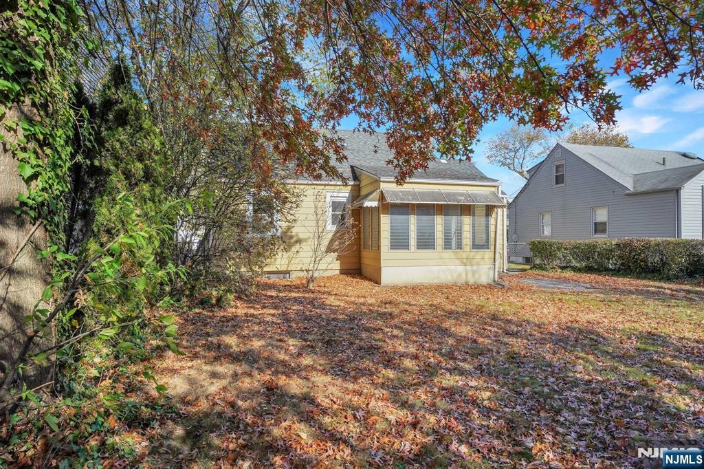 33 Hetherington Road