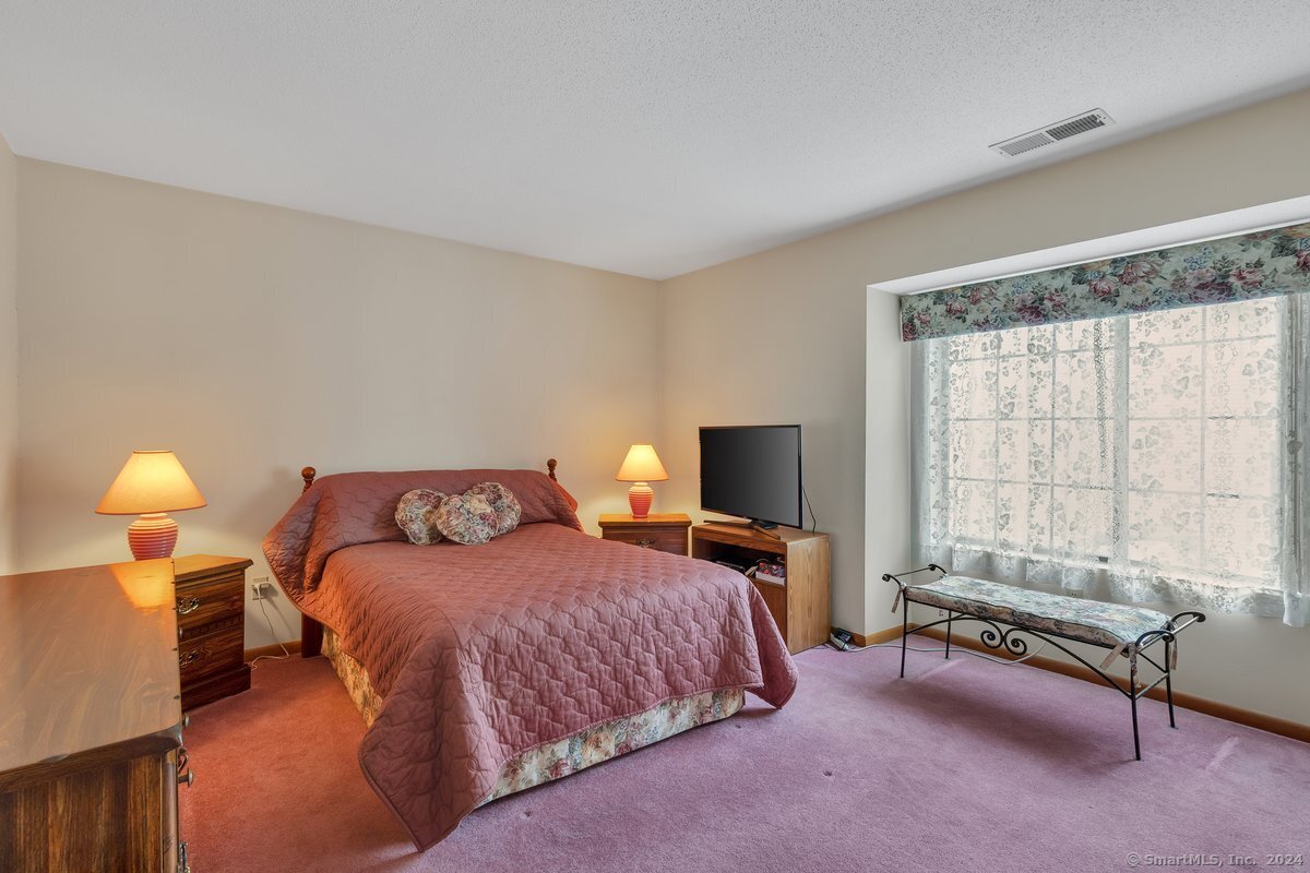48 North Mountain Road 102