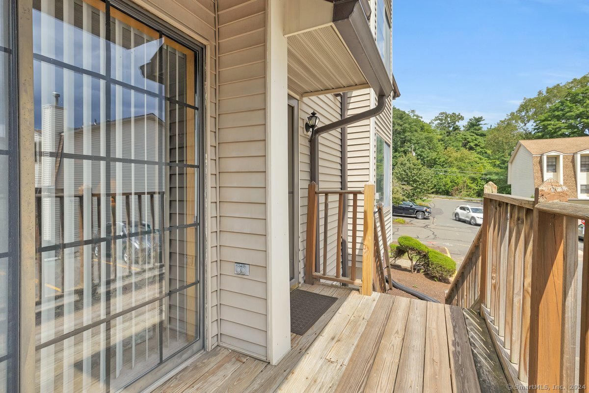 48 North Mountain Road 102