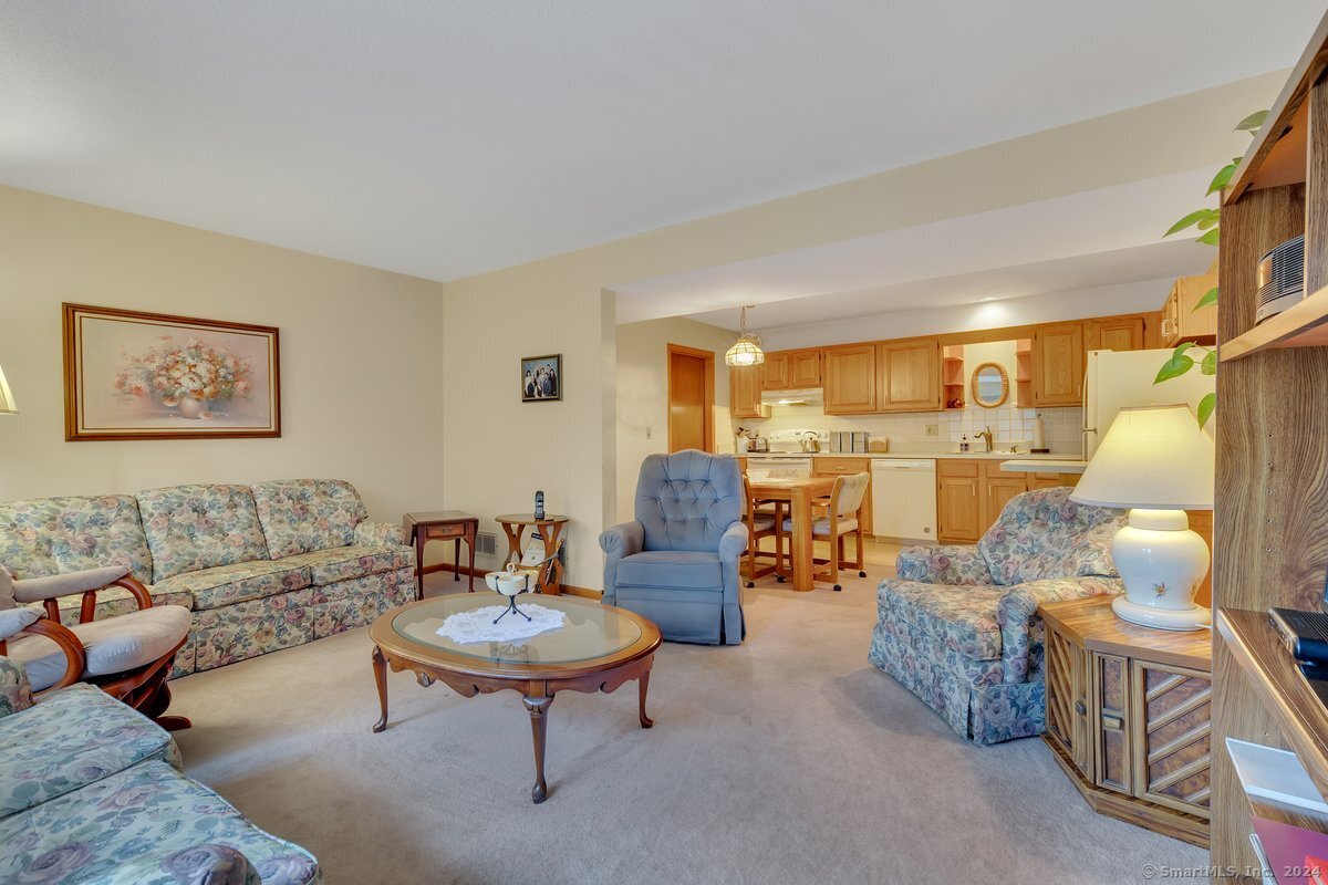 48 North Mountain Road 102