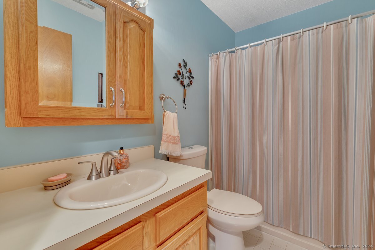 48 North Mountain Road 102