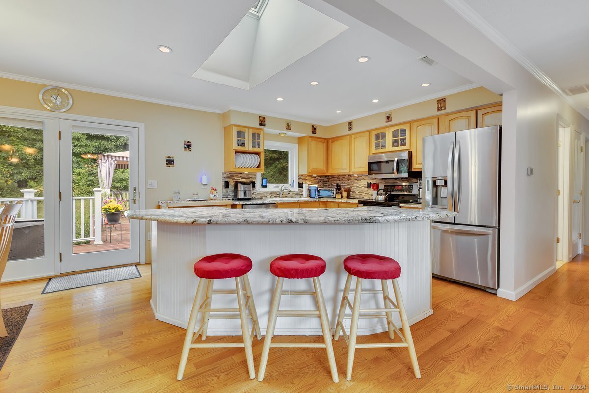 75 Knox Boulevard