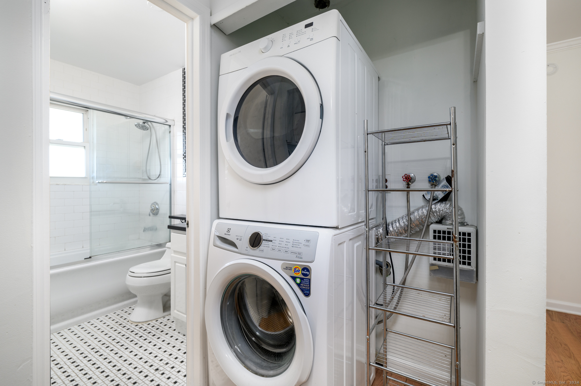 120 Columbus Place APT 17